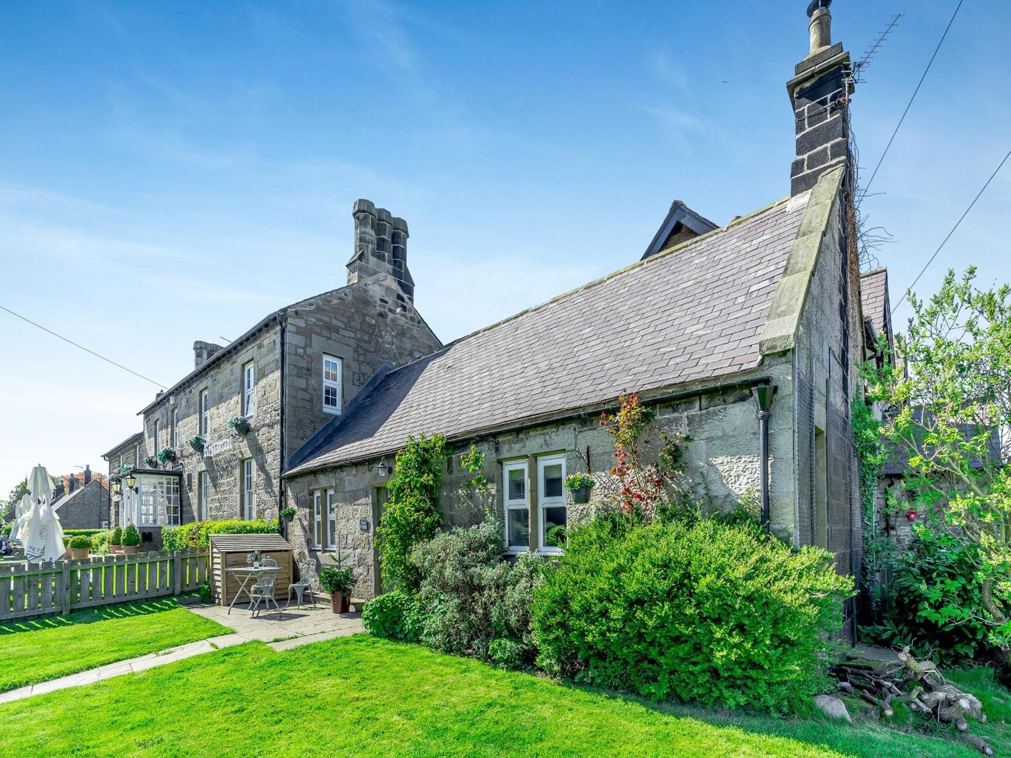 Percy Cottage Четтон Экстерьер фото